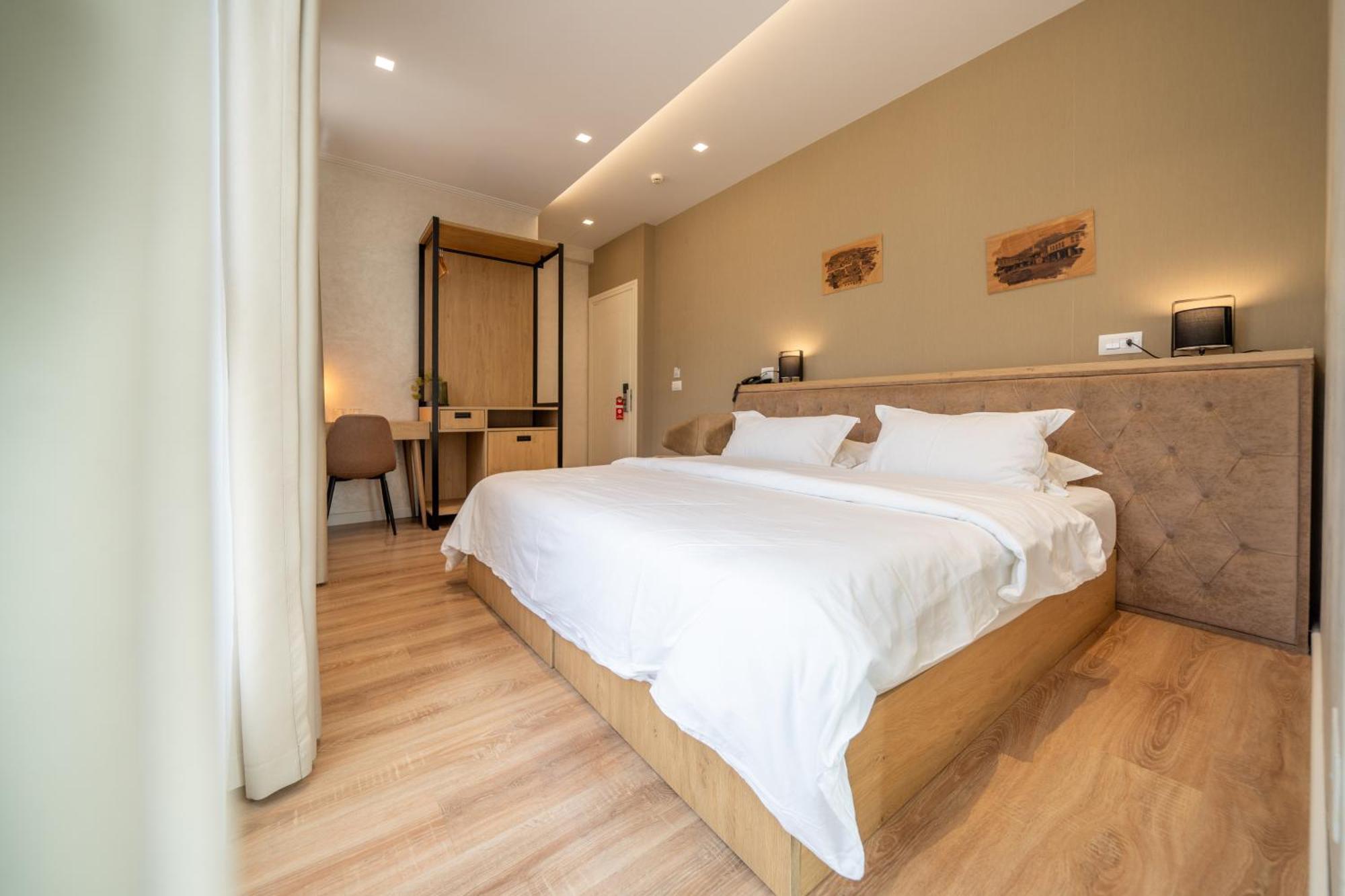 Merko Hotel Berat Exterior photo